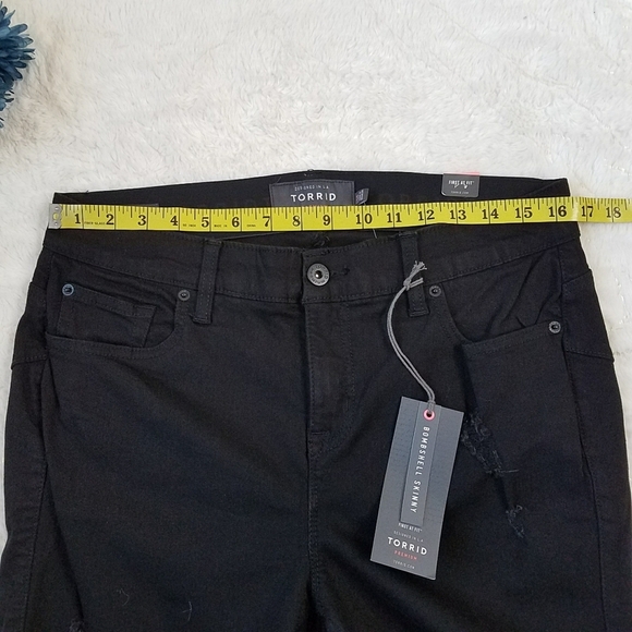Torrid Bermuda Jean Shorts - Picture 3 of 9